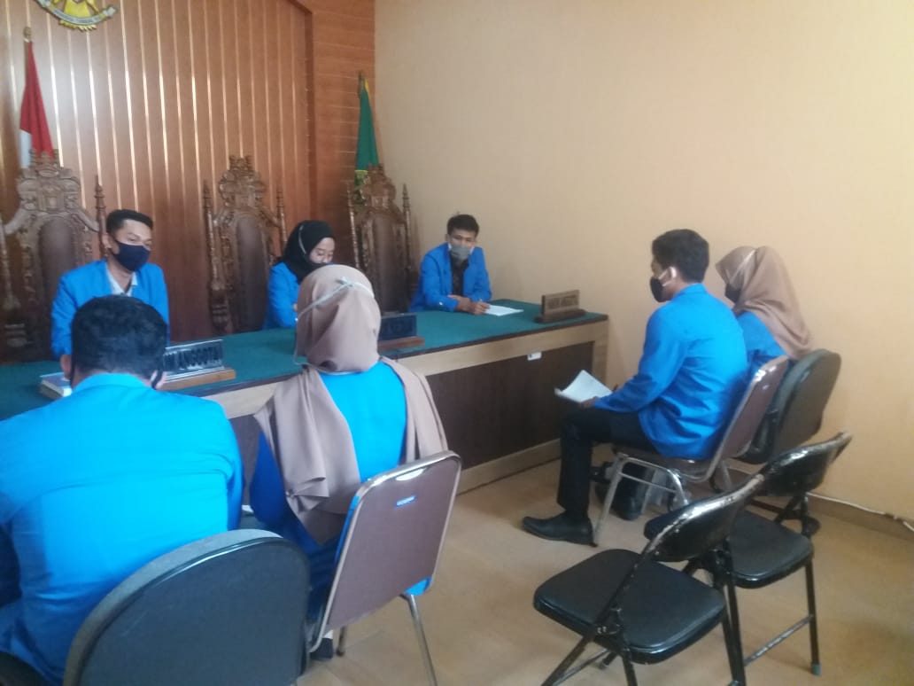 Kegiatan moot court Mahasiswa IAIN Metro